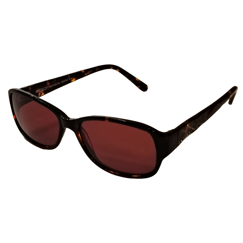 Tortoise shell fashion sunglasses with rhinestone inlay
